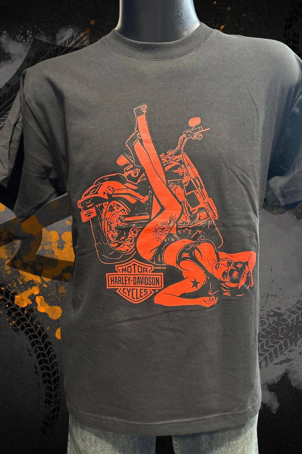 Kickstand Queen Short Sleeve