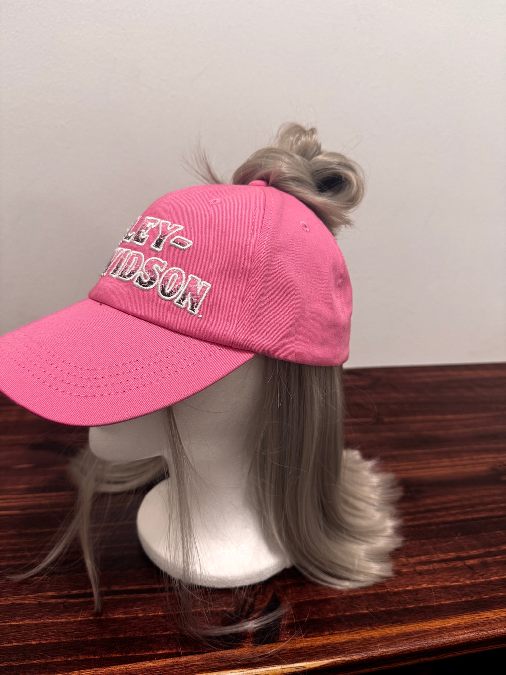 *Women's HD "BB WOVEN" Ponytail Hat