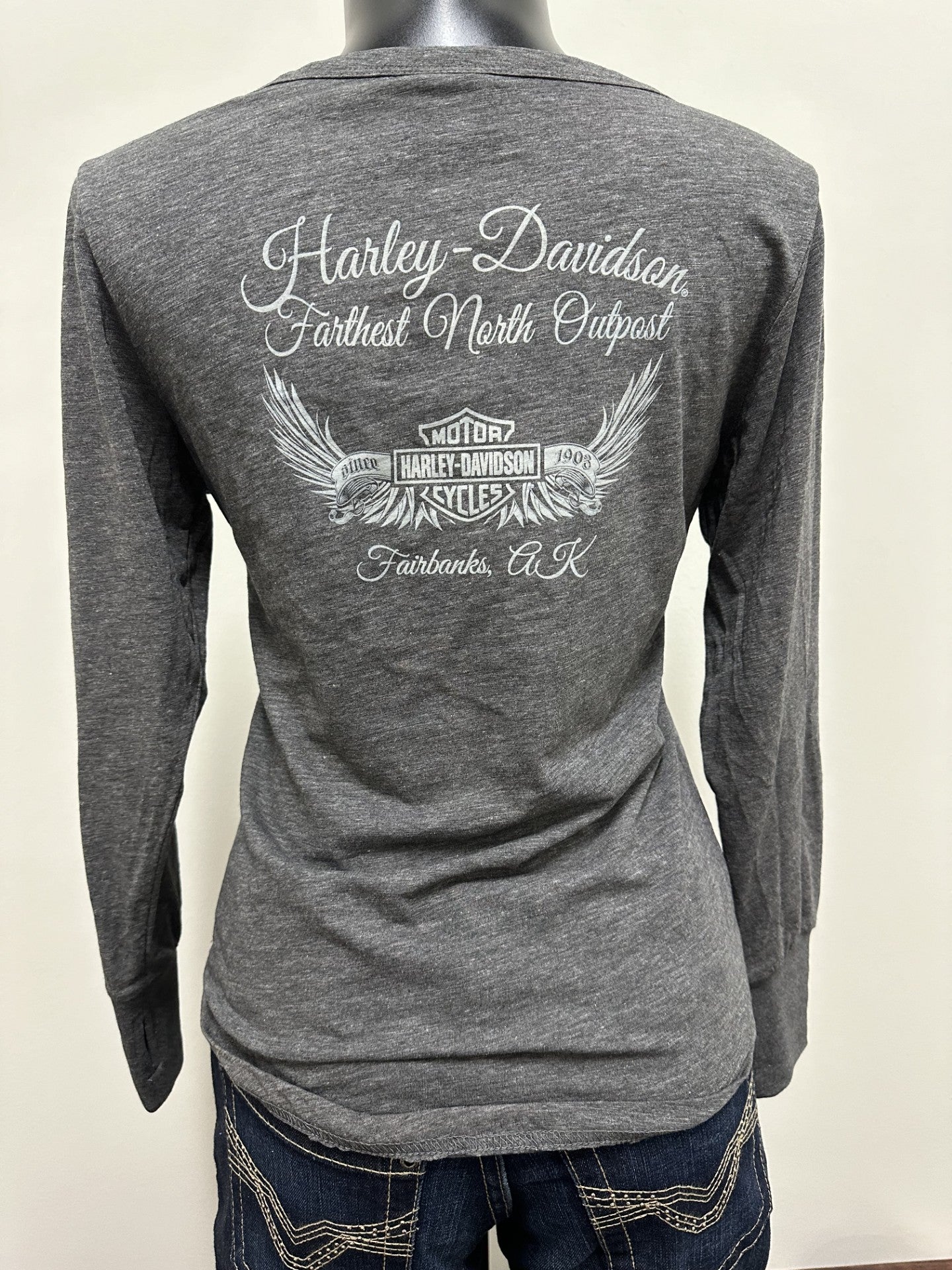 Woman's Steep Long Sleeve